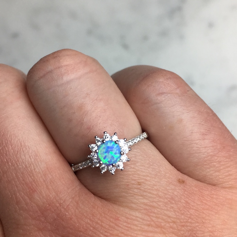Brand New 925 Sterling Silver Opal Ring